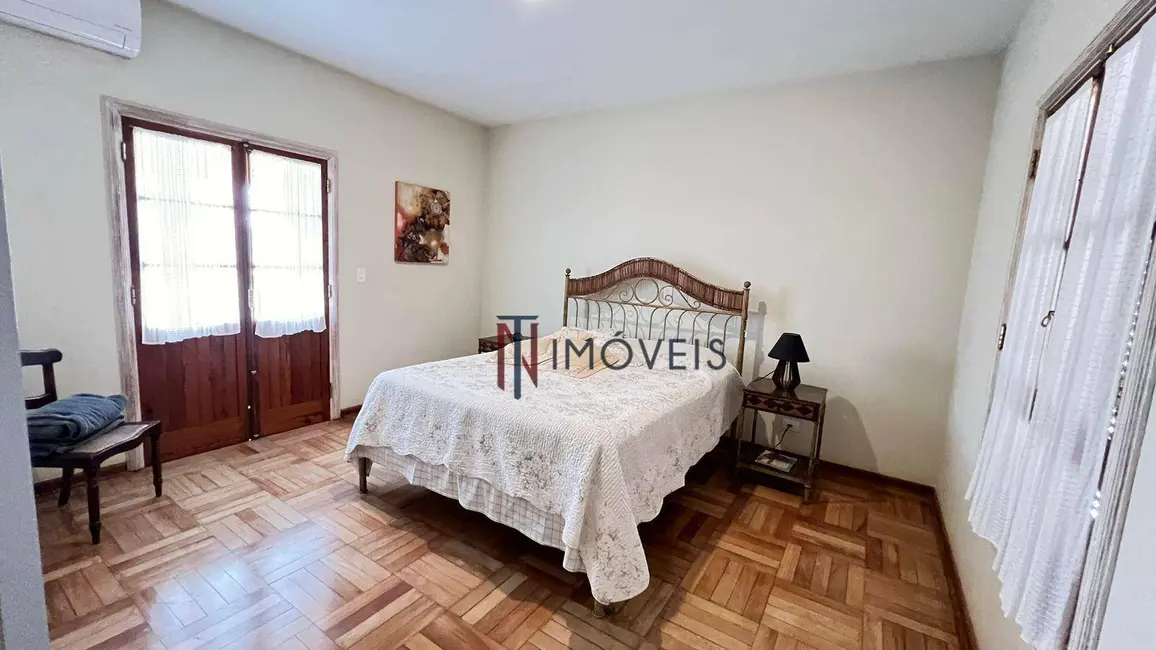 Chácara com 3 quartos à venda, 3200m2 em San Fernando Valley, Atibaia - SP - imagem 5 Foto 5 de Chácara com 3 quartos à venda, 3200m2 em San Fernando Valley, Atibaia - SP