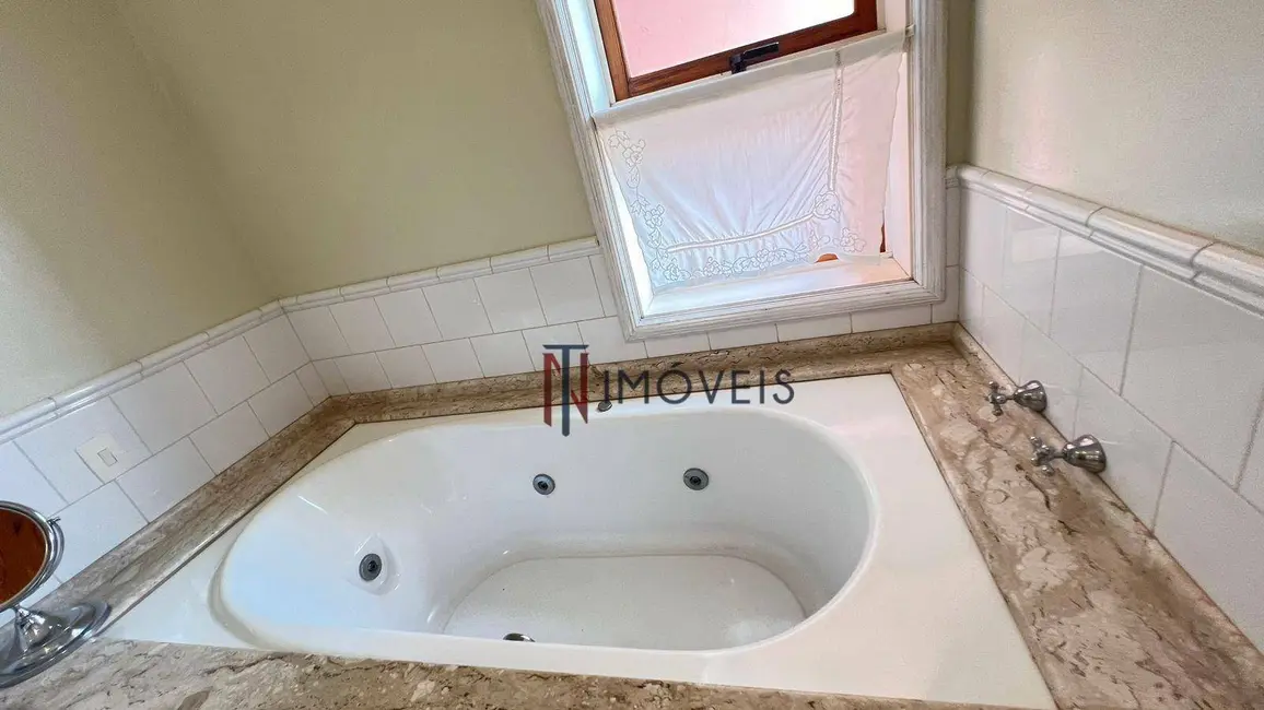 Chácara com 3 quartos à venda, 3200m2 em San Fernando Valley, Atibaia - SP - imagem 3 Foto 3 de Chácara com 3 quartos à venda, 3200m2 em San Fernando Valley, Atibaia - SP