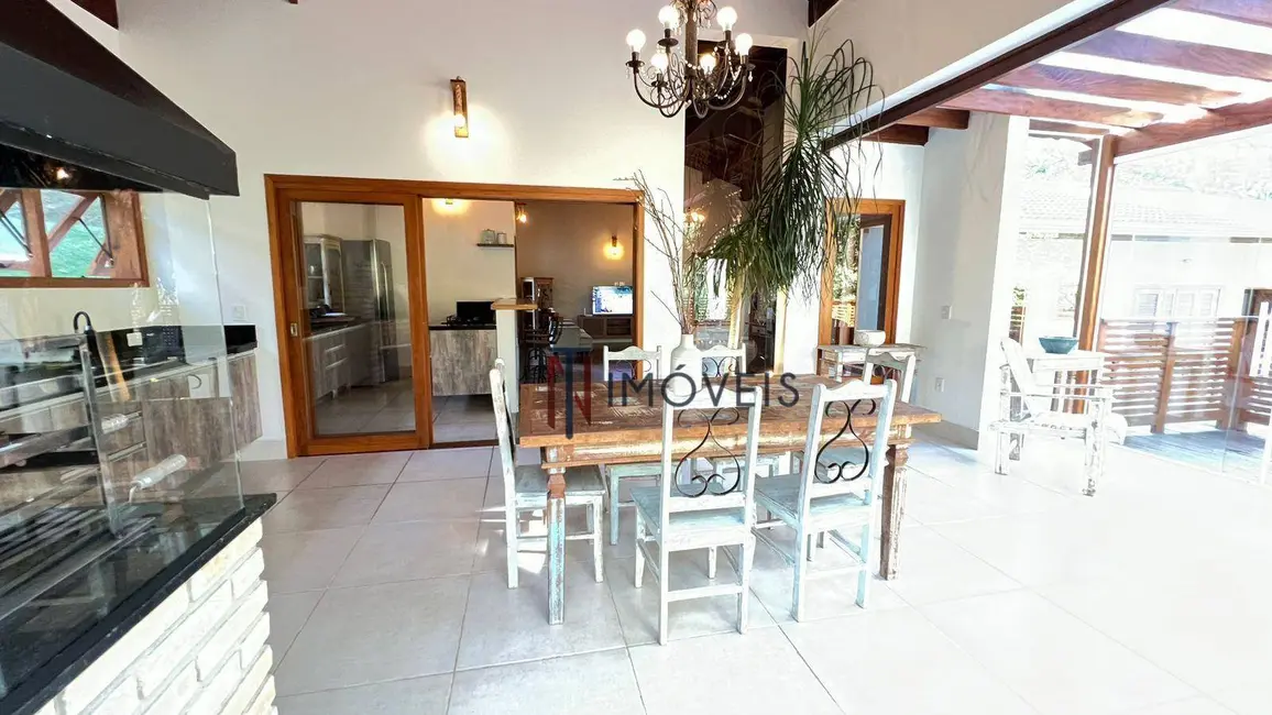 Foto 5 de Casa com 3 quartos à venda e para alugar, 1069m2 em Estância Santa Maria do Portão, Atibaia - SP