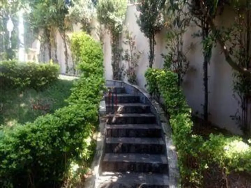 Foto 3 de Sobrado com 4 quartos à venda, 1000m2 em Vila Santista, Atibaia - SP