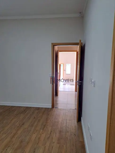 Foto 4 de Casa com 3 quartos à venda, 200m2 em Bom Jesus Dos Perdoes - SP