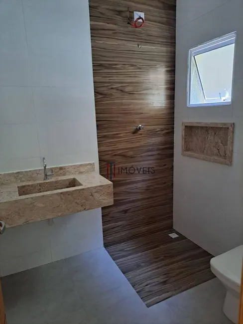 Foto 5 de Casa com 3 quartos à venda, 200m2 em Bom Jesus Dos Perdoes - SP