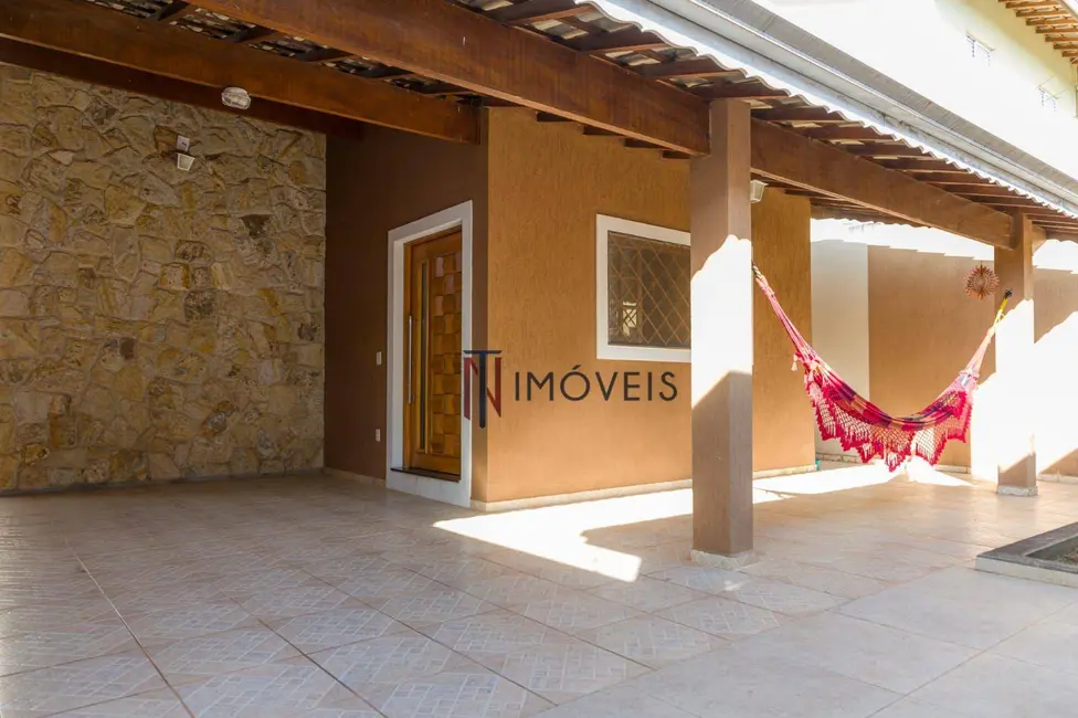 Foto 1 de Casa com 3 quartos à venda, 350m2 em Jardim dos Pinheiros, Atibaia - SP