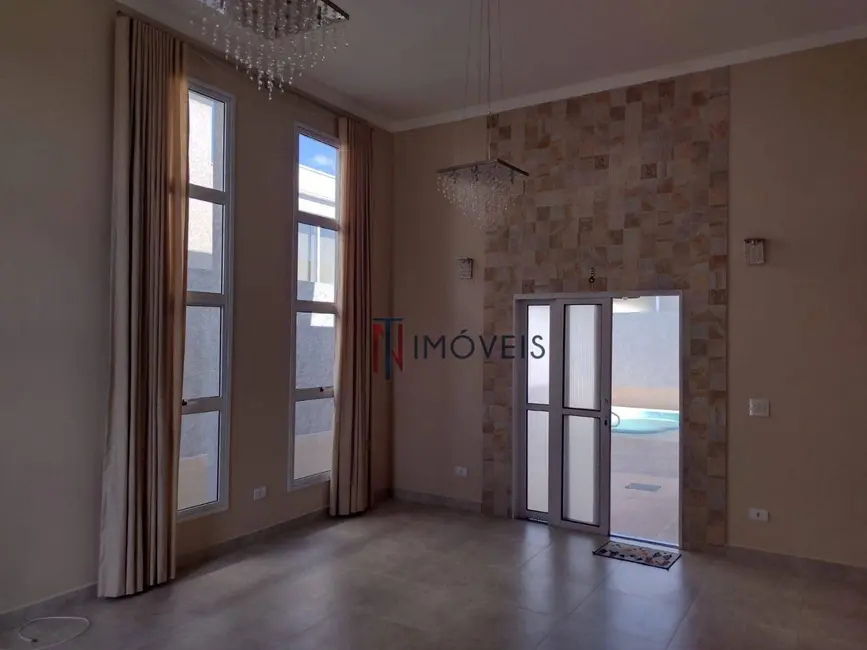 Casa de Condomínio com 3 quartos à venda, 300m2 em Atibaia - SP - imagem 2 Foto 2 de Casa de Condomínio com 3 quartos à venda, 300m2 em Atibaia - SP