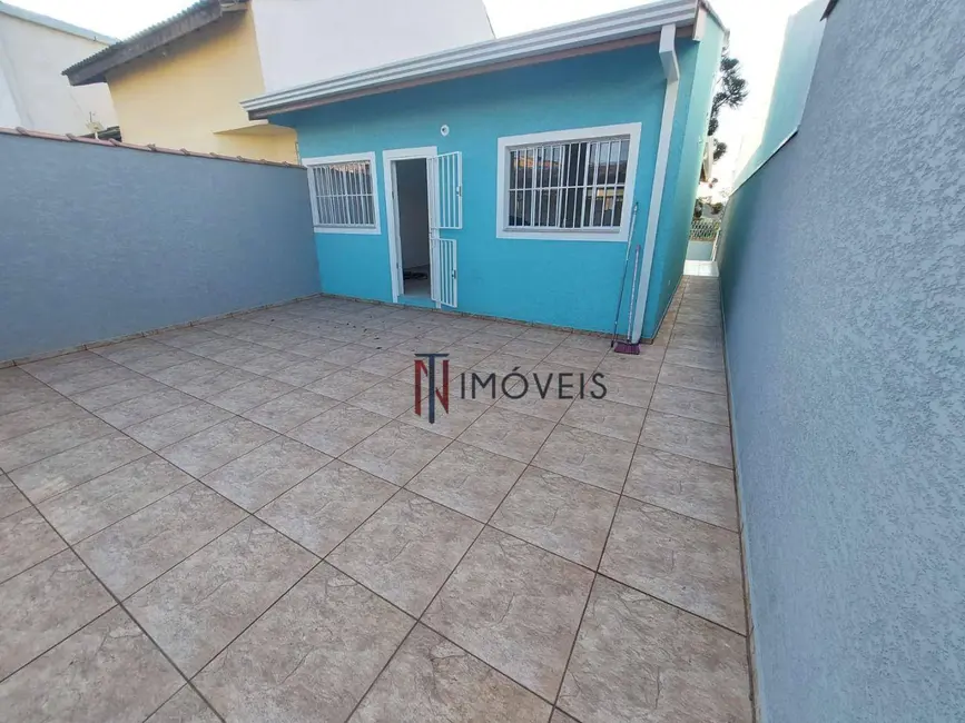 Foto 1 de Casa com 2 quartos à venda, 175m2 em Nova Cerejeira, Atibaia - SP