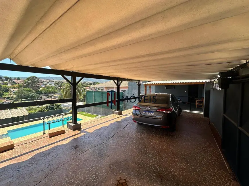 Casa com 3 quartos à venda, 1320m2 em Jardim Paulista, Atibaia - SP - imagem 2 Foto 2 de Casa com 3 quartos à venda, 1320m2 em Jardim Paulista, Atibaia - SP