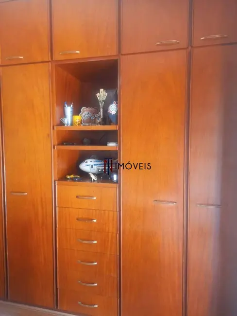 Foto 6 de Sobrado com 4 quartos à venda, 714m2 em Jardim do Lago, Atibaia - SP