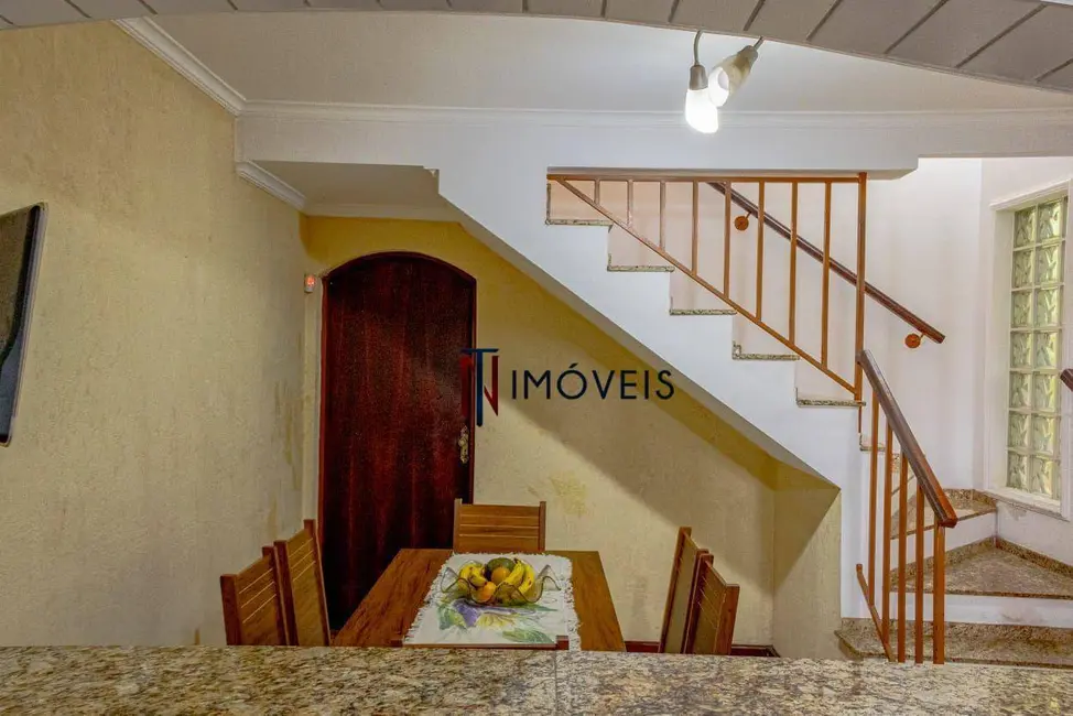 Foto 8 de Sobrado com 3 quartos à venda, 175m2 em Atibaia Jardim, Atibaia - SP