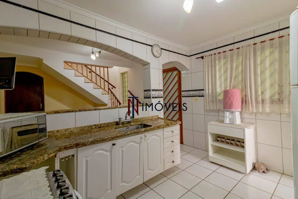 Foto 9 de Sobrado com 3 quartos à venda, 175m2 em Atibaia Jardim, Atibaia - SP