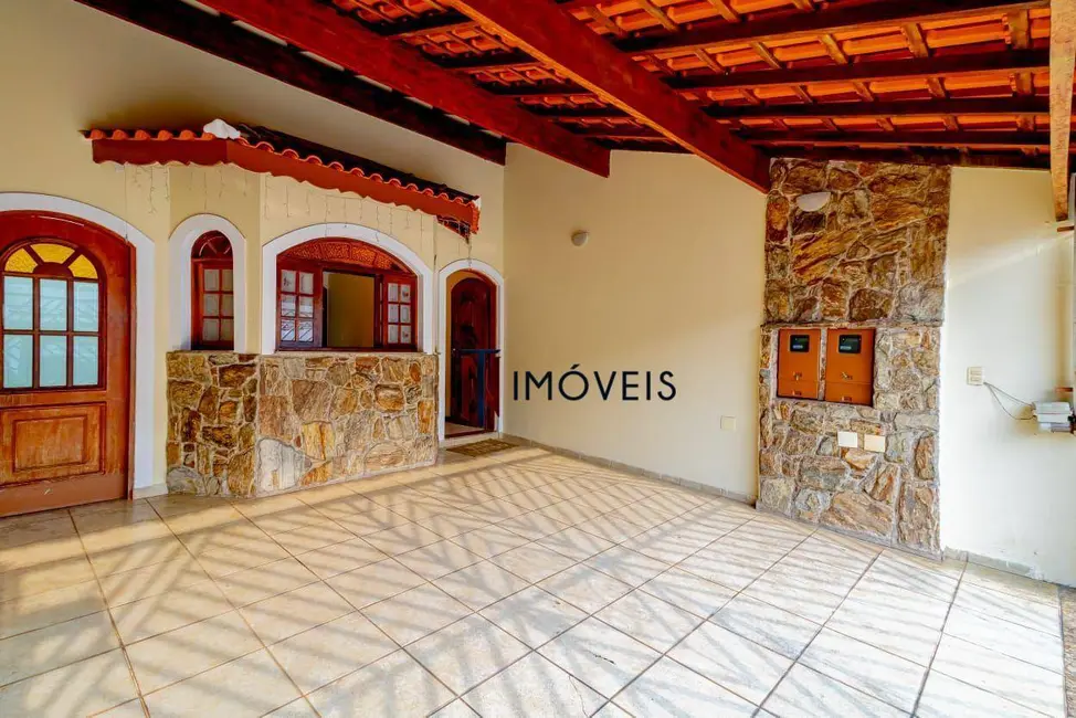 Foto 2 de Sobrado com 3 quartos à venda, 175m2 em Atibaia Jardim, Atibaia - SP