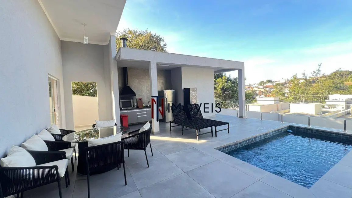 Foto 1 de Sobrado com 3 quartos à venda, 370m2 em Jardim Jaraguá, Atibaia - SP