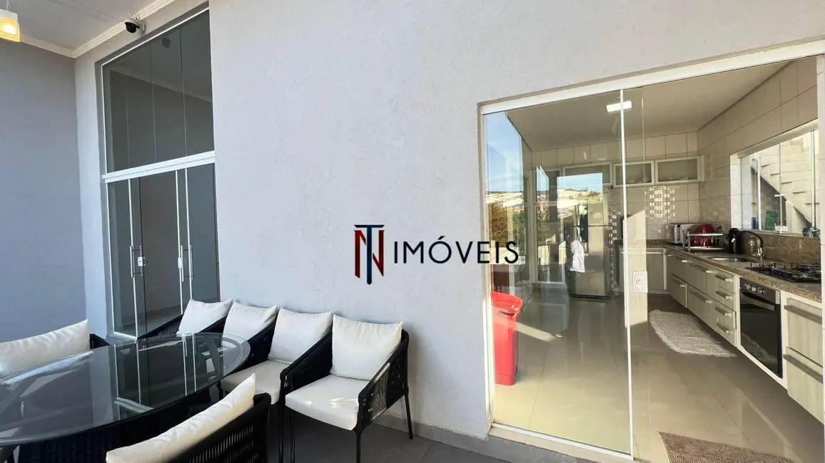 Foto 5 de Sobrado com 3 quartos à venda, 370m2 em Jardim Jaraguá, Atibaia - SP