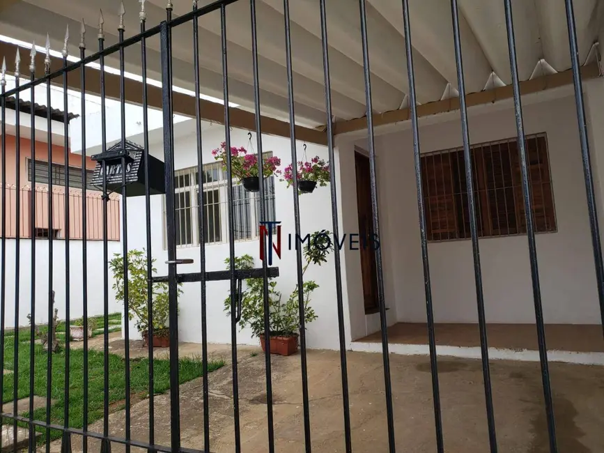 Foto 1 de Casa com 2 quartos à venda, 220m2 em Alvinópolis, Atibaia - SP