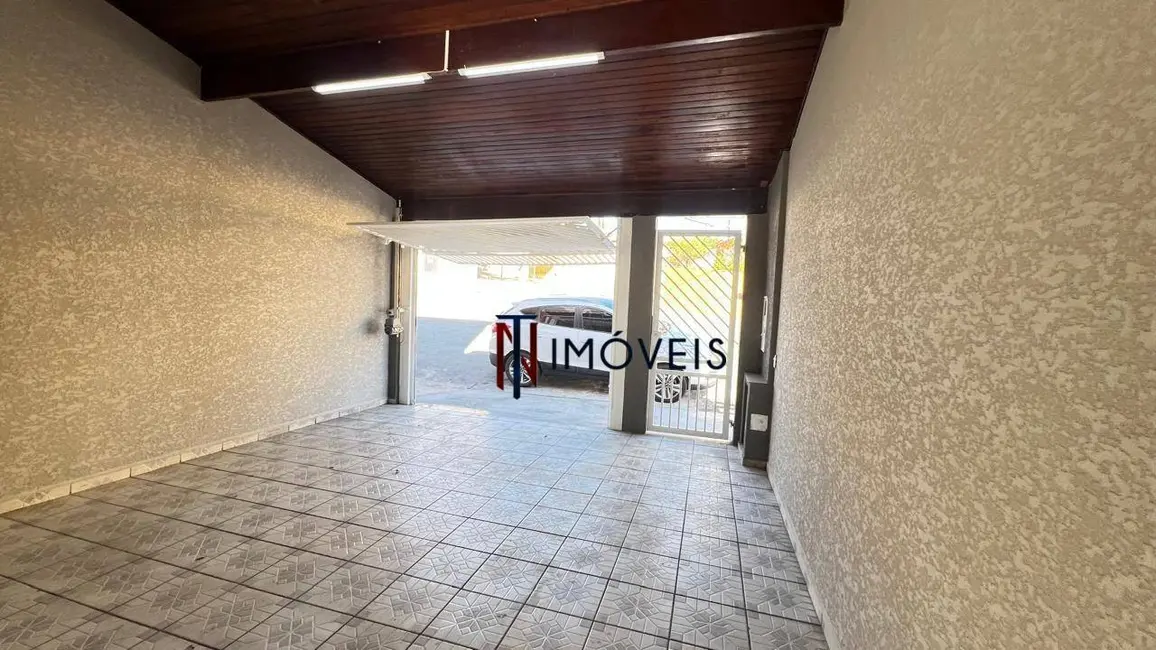 Foto 2 de Casa com 3 quartos à venda, 150m2 em Jardim Alvinópolis, Atibaia - SP
