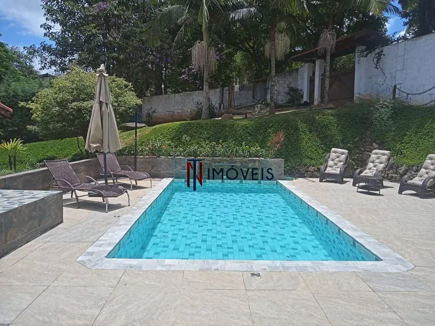 Foto 3 de Casa com 3 quartos à venda, 851m2 em Piracaia - SP