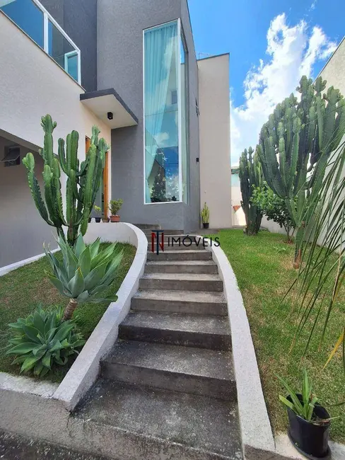 Foto 1 de Sobrado com 3 quartos à venda, 296m2 em Jardim Maristela, Atibaia - SP