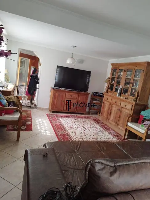 Foto 4 de Sobrado com 4 quartos à venda, 378m2 em Jardim Maristela, Atibaia - SP