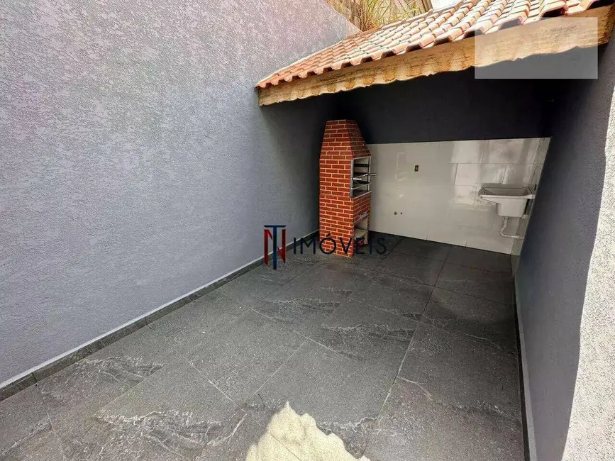 Foto 2 de Casa com 2 quartos à venda, 125m2 em Bom Jesus Dos Perdoes - SP