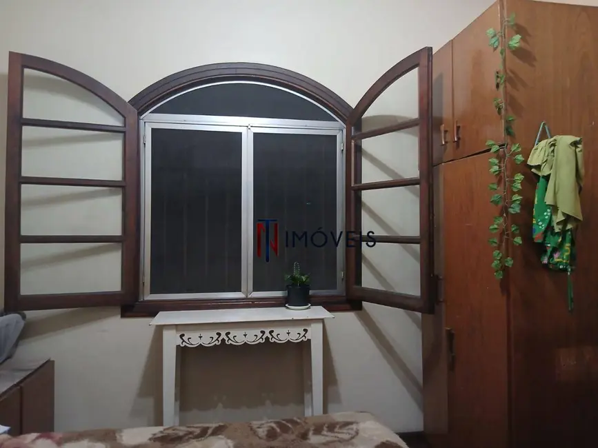 Casa com 4 quartos para alugar, 219m2 em Alvinópolis, Atibaia - SP - imagem 9 Foto 9 de Casa com 4 quartos para alugar, 219m2 em Alvinópolis, Atibaia - SP