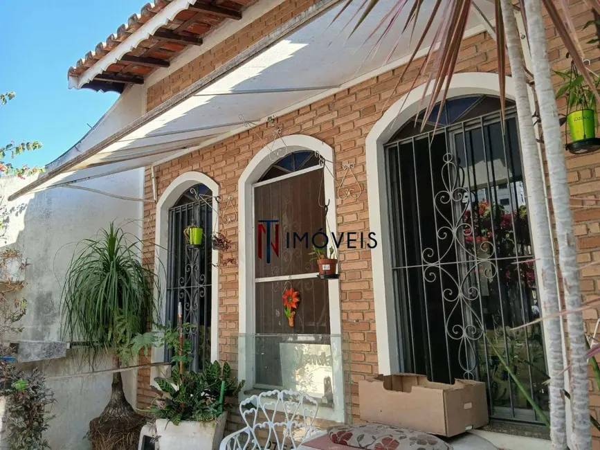 Casa com 4 quartos para alugar, 219m2 em Alvinópolis, Atibaia - SP - imagem 4 Foto 4 de Casa com 4 quartos para alugar, 219m2 em Alvinópolis, Atibaia - SP