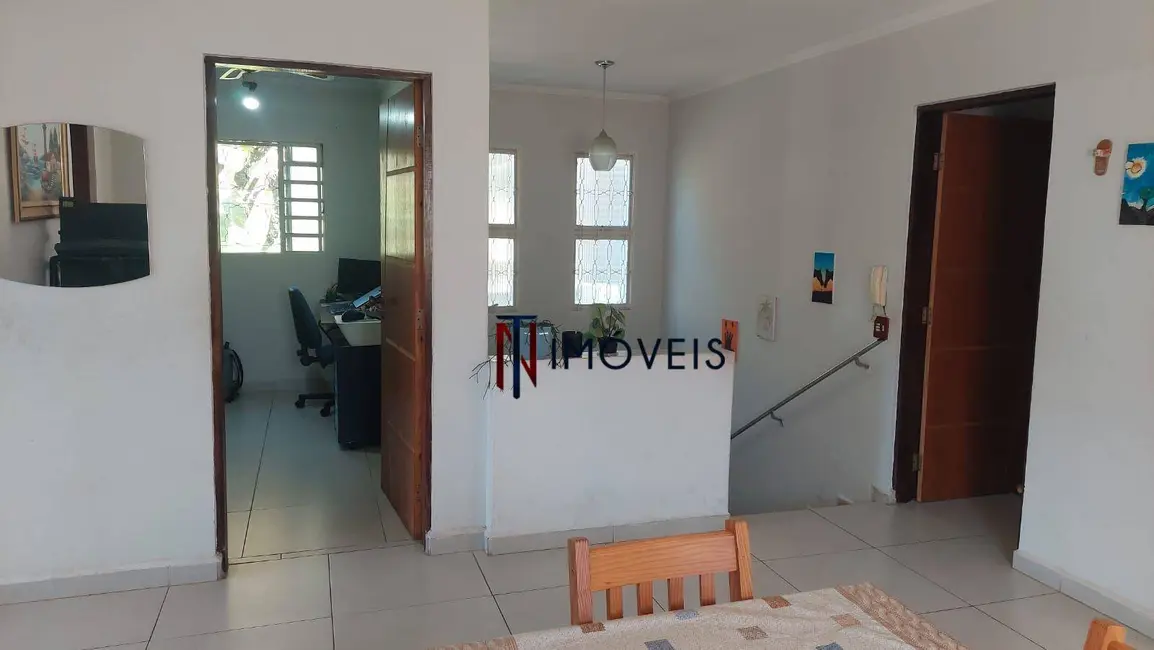 Sobrado com 4 quartos à venda, 345m2 em Jardim das Cerejeiras, Atibaia - SP - imagem 9 Foto 9 de Sobrado com 4 quartos à venda, 345m2 em Jardim das Cerejeiras, Atibaia - SP