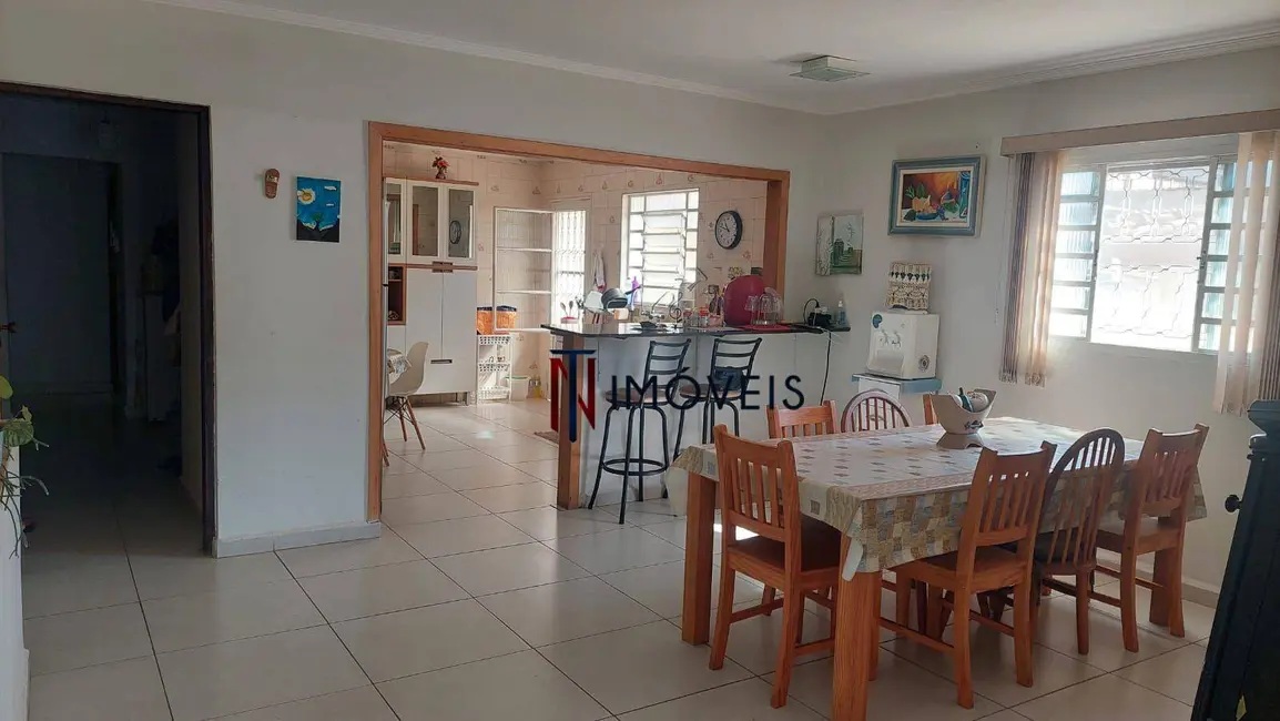 Sobrado com 4 quartos à venda, 345m2 em Jardim das Cerejeiras, Atibaia - SP - imagem 6 Foto 6 de Sobrado com 4 quartos à venda, 345m2 em Jardim das Cerejeiras, Atibaia - SP