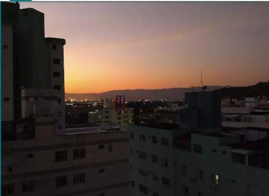 Foto 4 de Apartamento com 3 quartos à venda, 500m2 em Jardim Las Palmas, Guaruja - SP