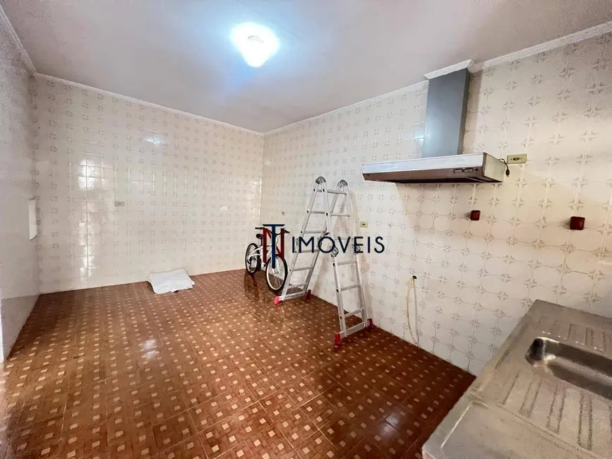 Casa com 3 quartos para alugar, 300m2 em Alvinópolis, Atibaia - SP - imagem 8 Foto 8 de Casa com 3 quartos para alugar, 300m2 em Alvinópolis, Atibaia - SP
