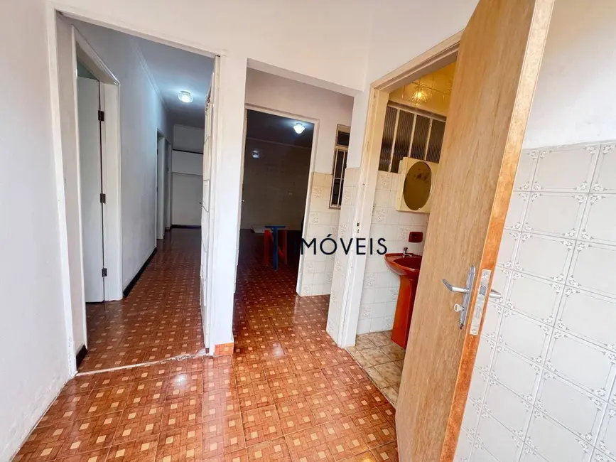 Casa com 3 quartos para alugar, 300m2 em Alvinópolis, Atibaia - SP - imagem 4 Foto 4 de Casa com 3 quartos para alugar, 300m2 em Alvinópolis, Atibaia - SP
