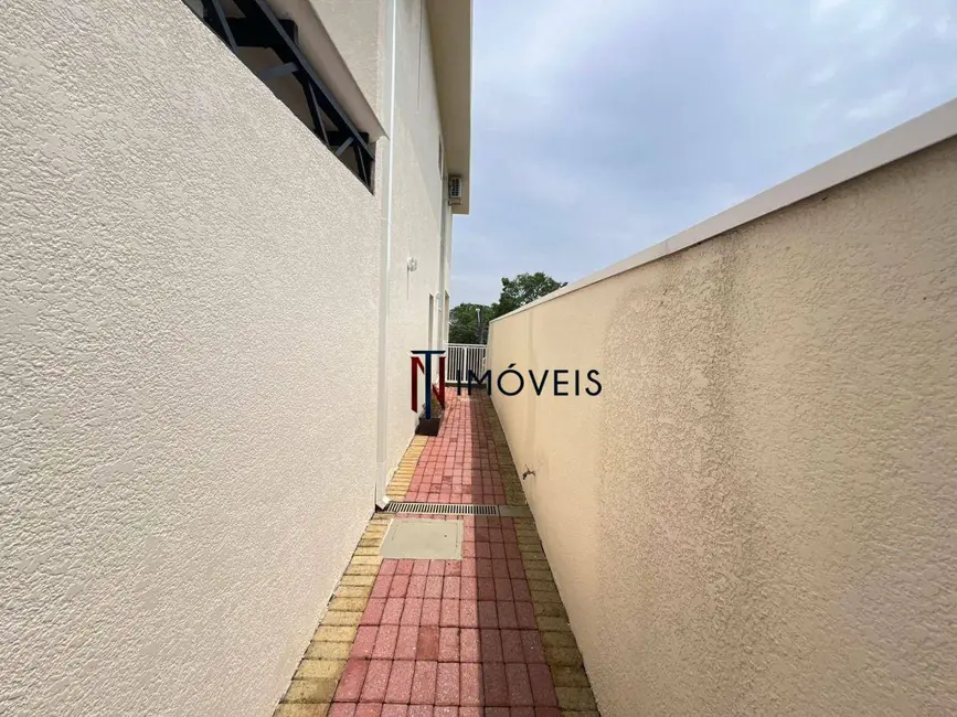 Foto 9 de Casa de Condomínio com 3 quartos para alugar, 300m2 em Jardim do Lago, Atibaia - SP