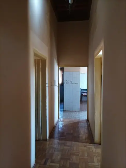 Casa com 3 quartos à venda em Centro, Luis Antonio - SP - imagem 4 Foto 4 de Casa com 3 quartos à venda em Centro, Luis Antonio - SP