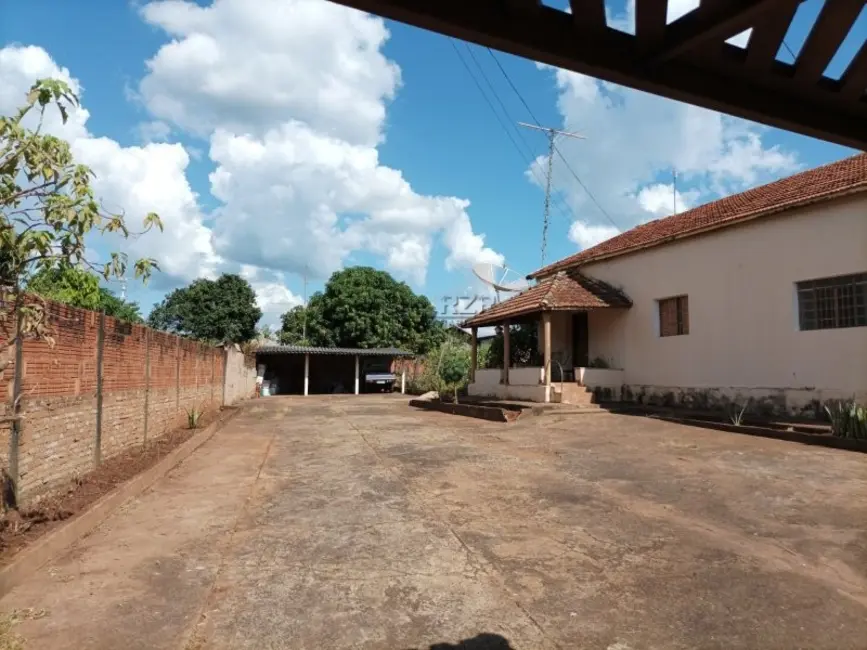 Casa com 3 quartos à venda em Centro, Luis Antonio - SP - imagem 6 Foto 6 de Casa com 3 quartos à venda em Centro, Luis Antonio - SP
