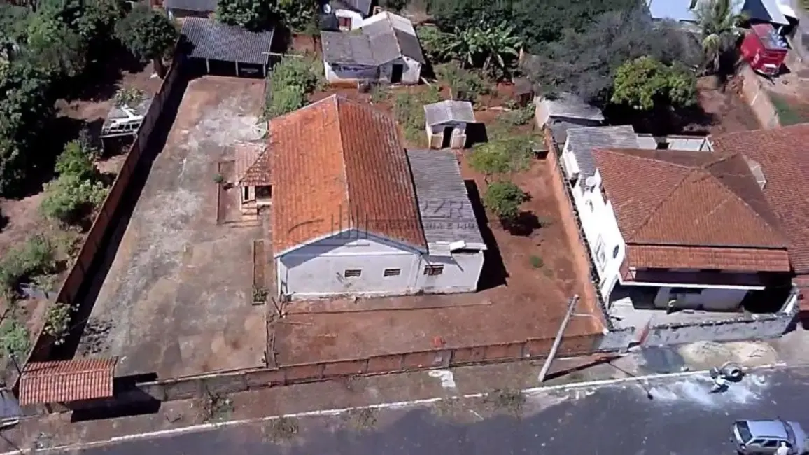 Foto 1 de Casa com 3 quartos à venda em Centro, Luis Antonio - SP