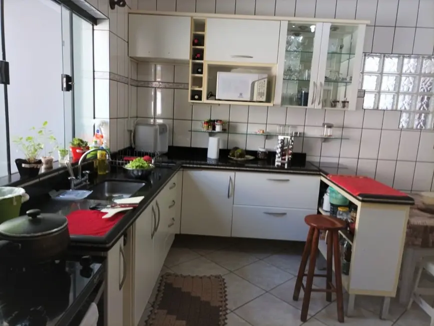 Foto 3 de Casa com 7 quartos à venda, 343m2 em Luis Antonio - SP