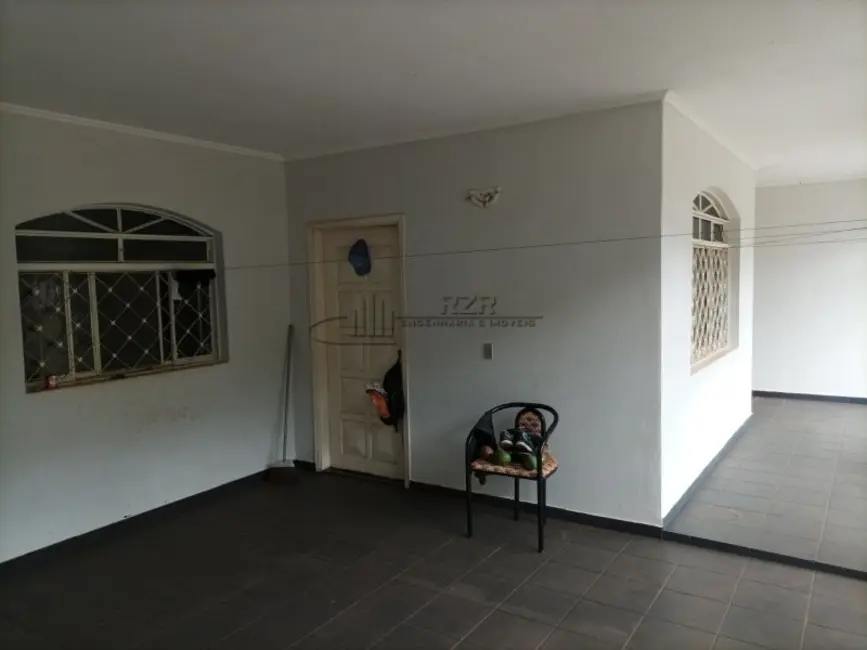 Foto 1 de Casa com 3 quartos à venda, 137m2 em Luis Antonio - SP