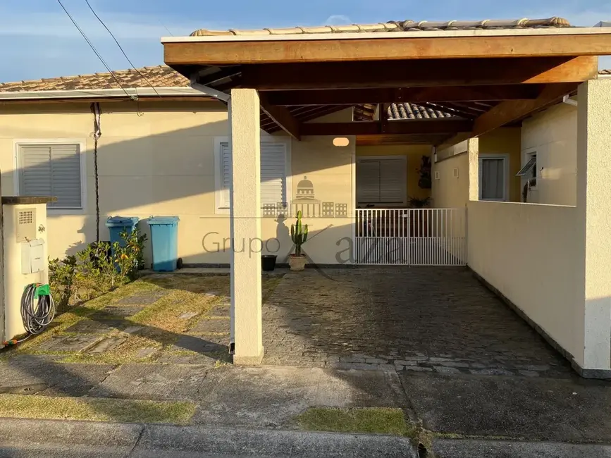 Foto 1 de Casa de Condomínio com 3 quartos à venda, 75m2 em Jacarei - SP