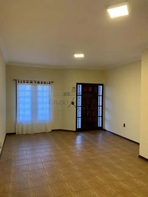 Foto 2 de Casa de Condomínio com 3 quartos para alugar, 150m2 em Sao Jose Dos Campos - SP