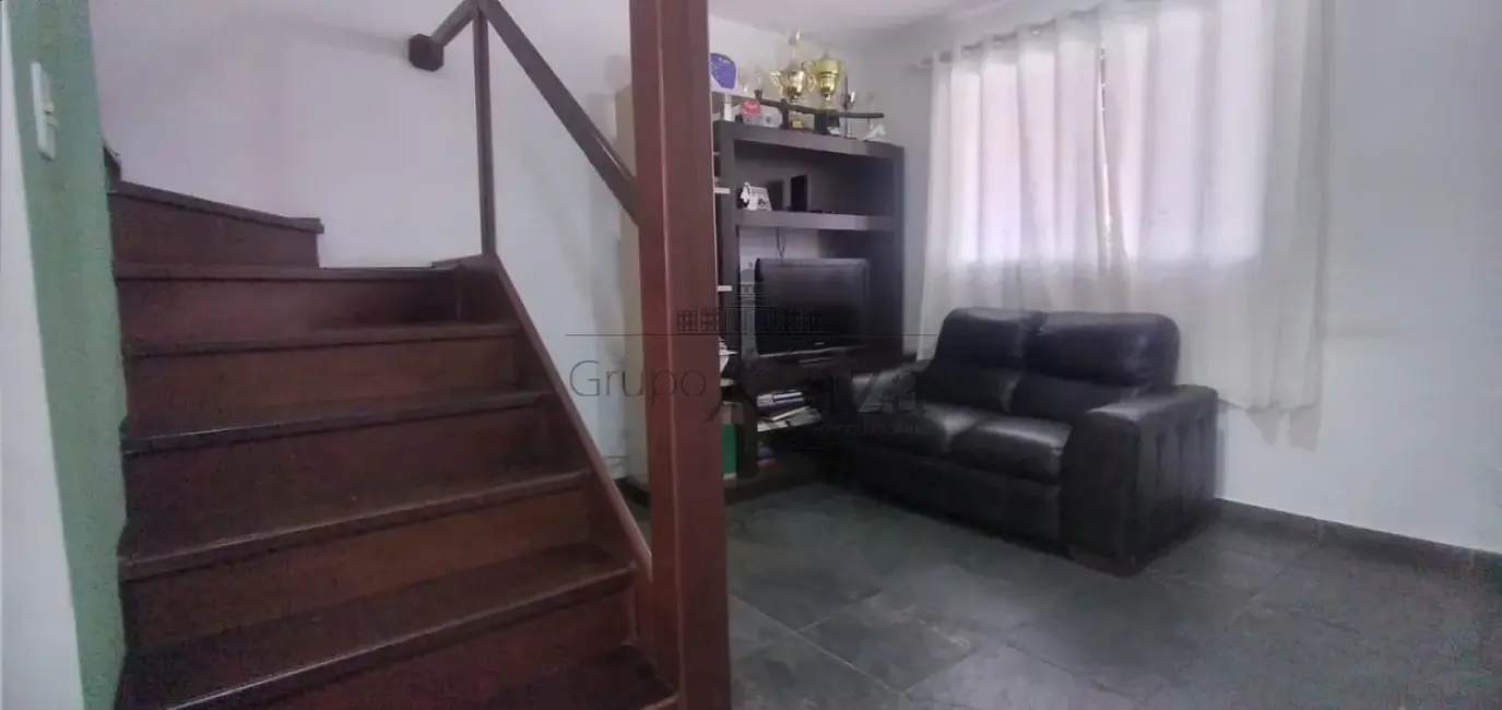 Foto 2 de Casa de Condomínio com 2 quartos à venda, 81m2 em Sao Jose Dos Campos - SP