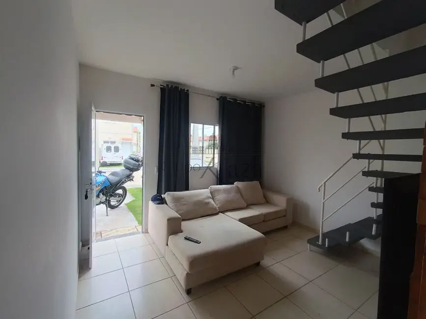 Foto 2 de Casa de Condomínio com 2 quartos para alugar, 52m2 em Sao Jose Dos Campos - SP