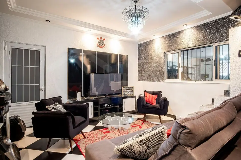 Foto 1 de Casa com 4 quartos à venda, 60m2 em Vila Tolstoi, São Paulo - SP