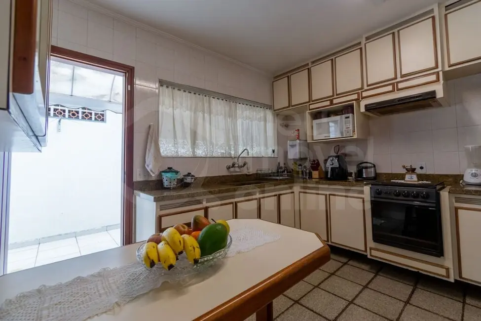 Foto 8 de Casa com 3 quartos à venda, 300m2 em Jardim Virginia Bianca, São Paulo - SP