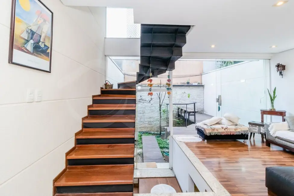 Casa com 4 quartos à venda, 223m2 em Mooca, São Paulo - SP - imagem 4 Foto 4 de Casa com 4 quartos à venda, 223m2 em Mooca, São Paulo - SP