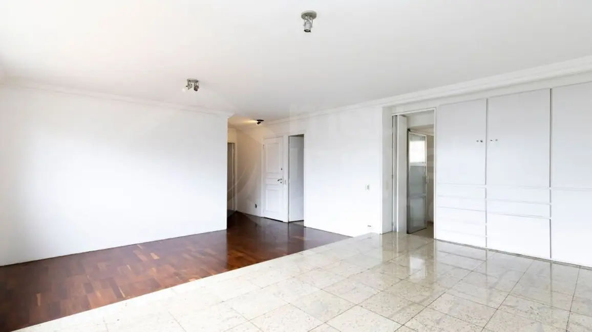 Foto 2 de Apartamento com 4 quartos à venda, 121m2 em Vila Madalena, São Paulo - SP