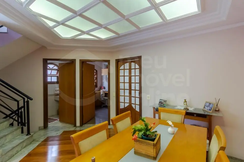 Foto 8 de Casa com 3 quartos à venda, 276m2 em Jardim Guairaca, São Paulo - SP