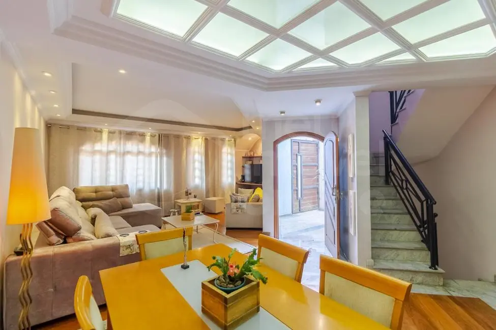 Foto 2 de Casa com 3 quartos à venda, 276m2 em Jardim Guairaca, São Paulo - SP