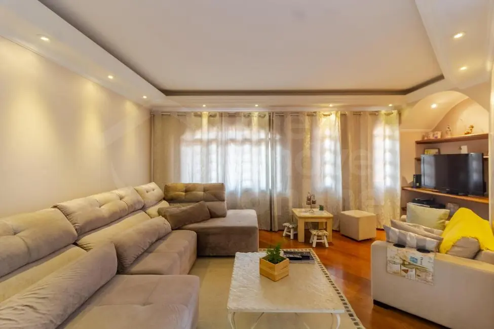 Foto 3 de Casa com 3 quartos à venda, 276m2 em Jardim Guairaca, São Paulo - SP