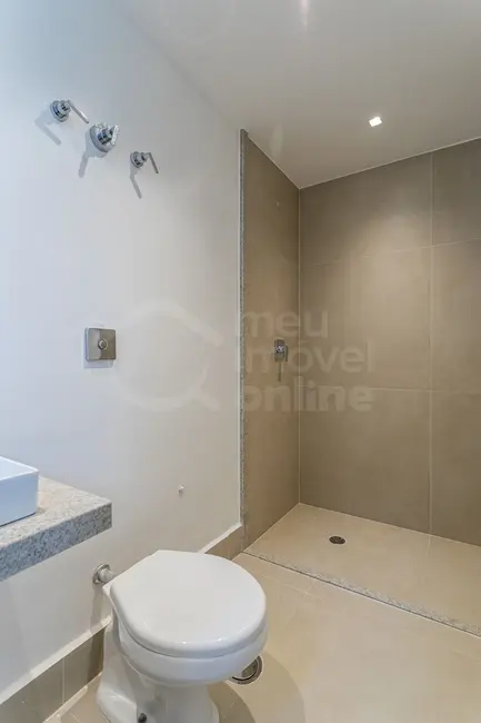 Apartamento com 4 quartos à venda, 138m2 em Perdizes, São Paulo - SP - imagem 9 Foto 9 de Apartamento com 4 quartos à venda, 138m2 em Perdizes, São Paulo - SP