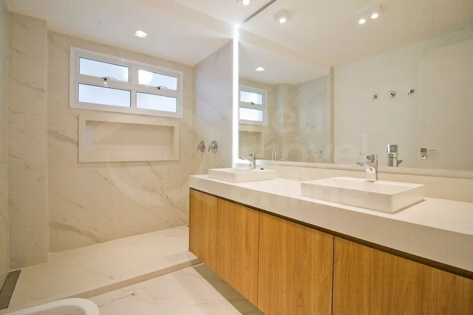 Foto 9 de Apartamento com 3 quartos à venda, 222m2 em Jardim Paulista, São Paulo - SP