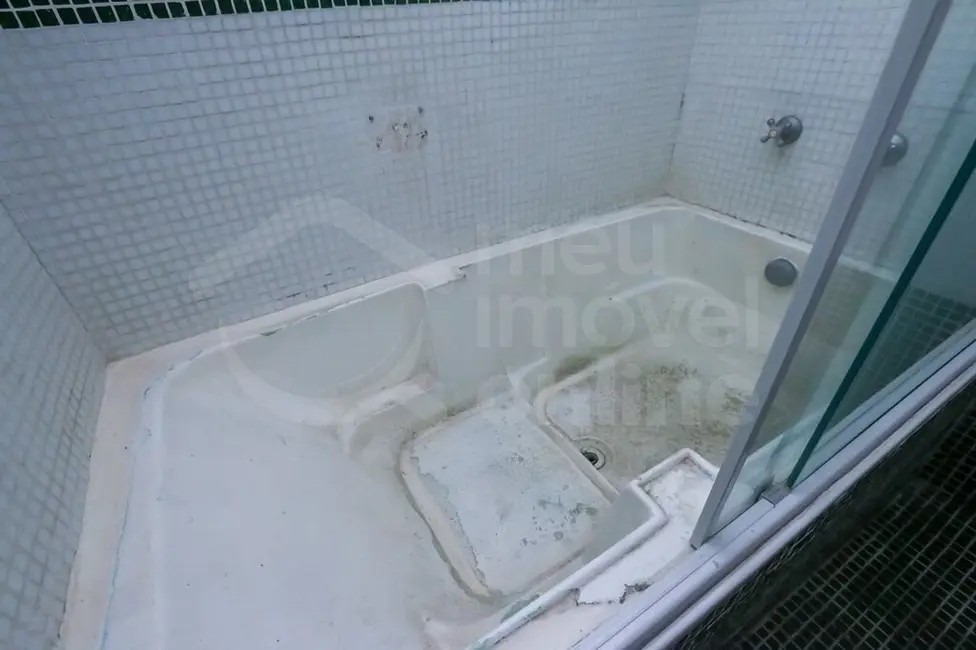 Apartamento com 3 quartos à venda, 205m2 em Alto de Pinheiros, São Paulo - SP - imagem 8 Foto 8 de Apartamento com 3 quartos à venda, 205m2 em Alto de Pinheiros, São Paulo - SP