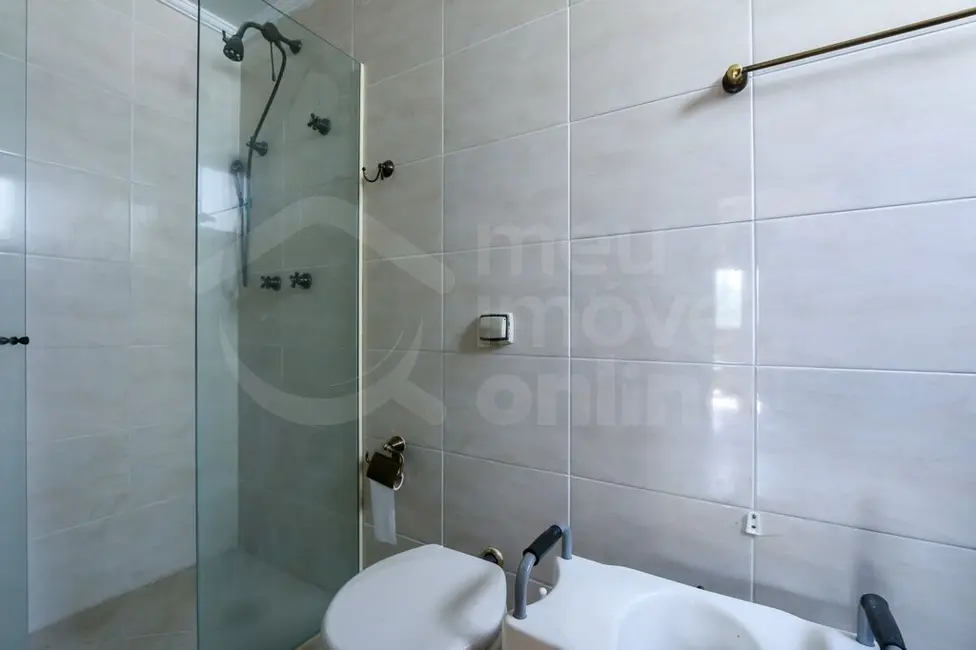 Apartamento com 3 quartos à venda, 205m2 em Alto de Pinheiros, São Paulo - SP - imagem 4 Foto 4 de Apartamento com 3 quartos à venda, 205m2 em Alto de Pinheiros, São Paulo - SP
